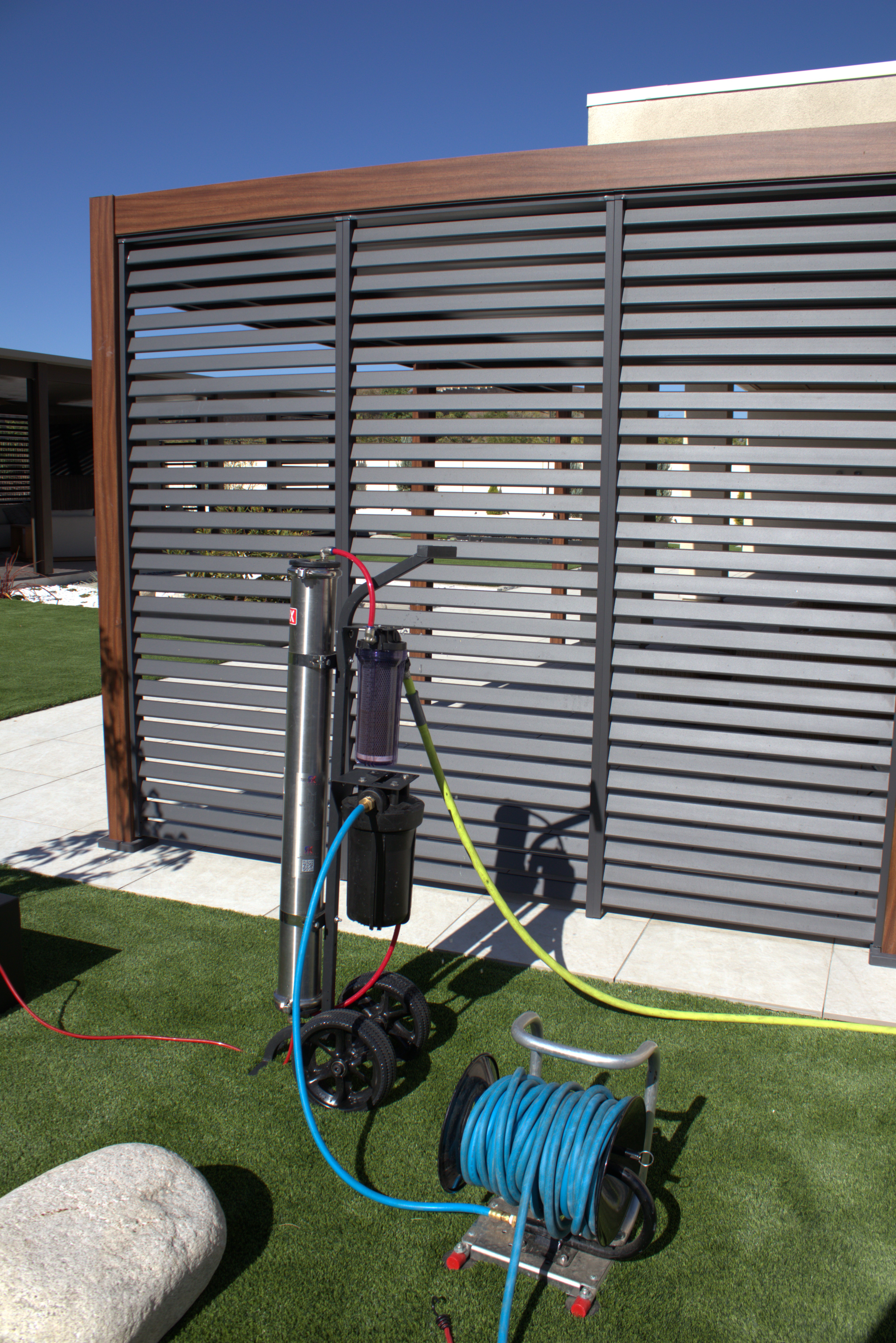 DI water tank setup